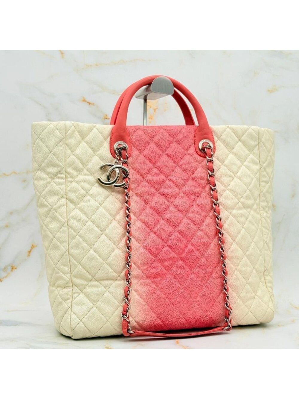 Chanel Gradient Chain Tote - Picture 2 of 15